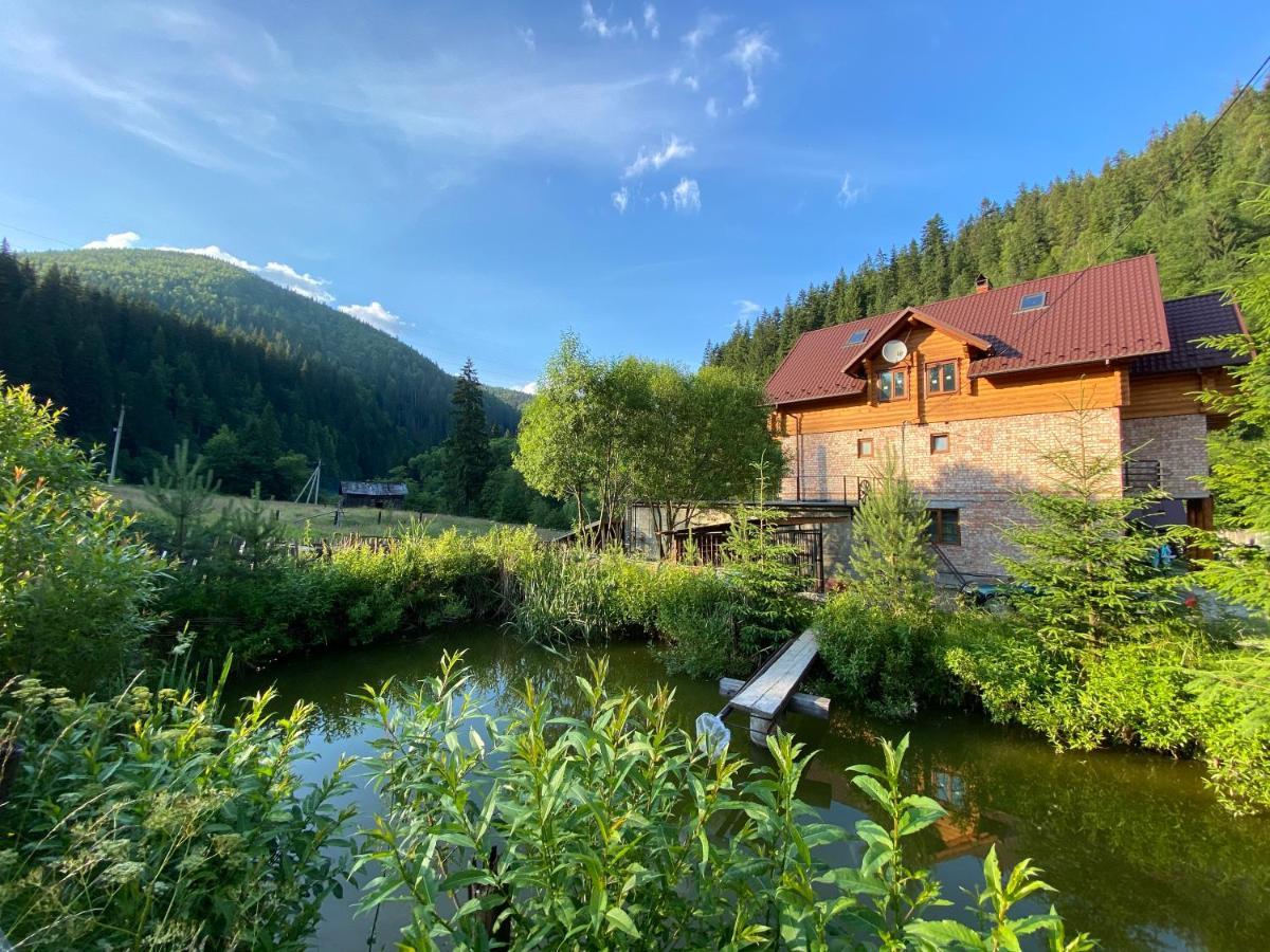 Під Магурою Hotel Vorohta Exterior foto