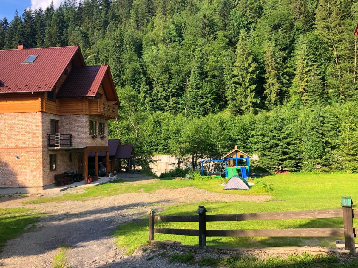 Під Магурою Hotel Vorohta Exterior foto